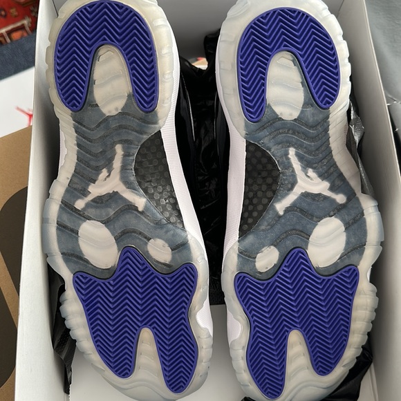 Nike Air Jordan 11 Retro Men’s 11 - Picture 3 of 8